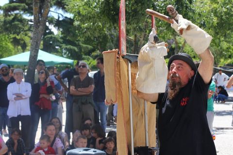 Pulcinellák hétvégéje az Emlékkertben